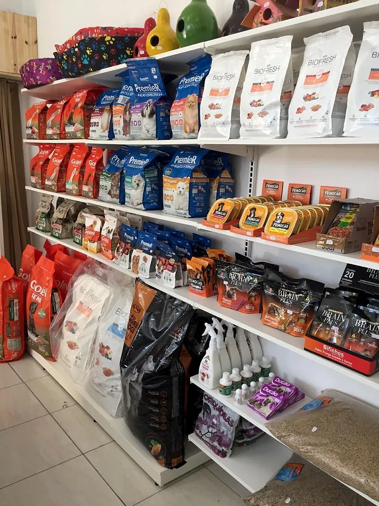 Corredor de rações para cães e gatos